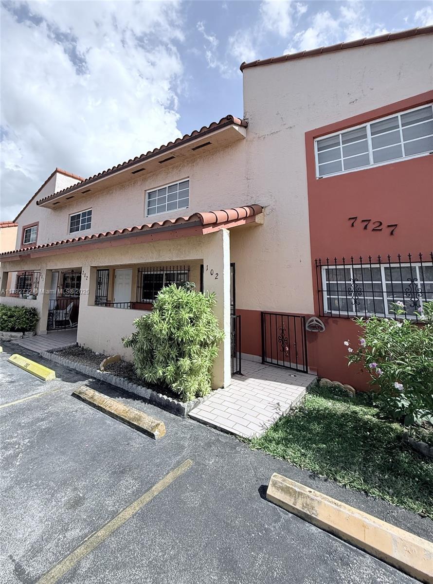 Property for Sale at 7727 W 29th Ln 102-39, Hialeah, Miami-Dade County, Florida - Bedrooms: 2 
Bathrooms: 2  - $327,000