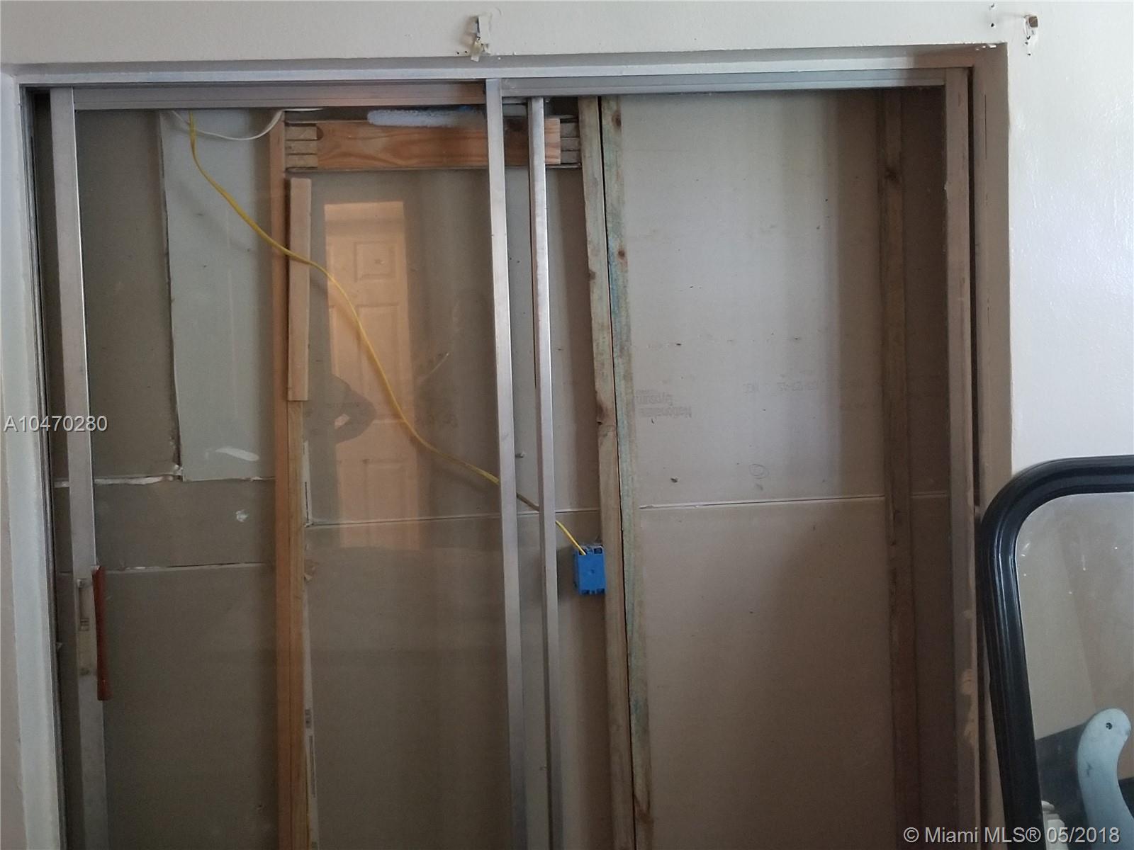 ORIOLE ESTATES SEC 8 - Residential