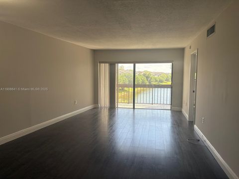 10288 NW 9th St Cir 307 Miami FL 33172