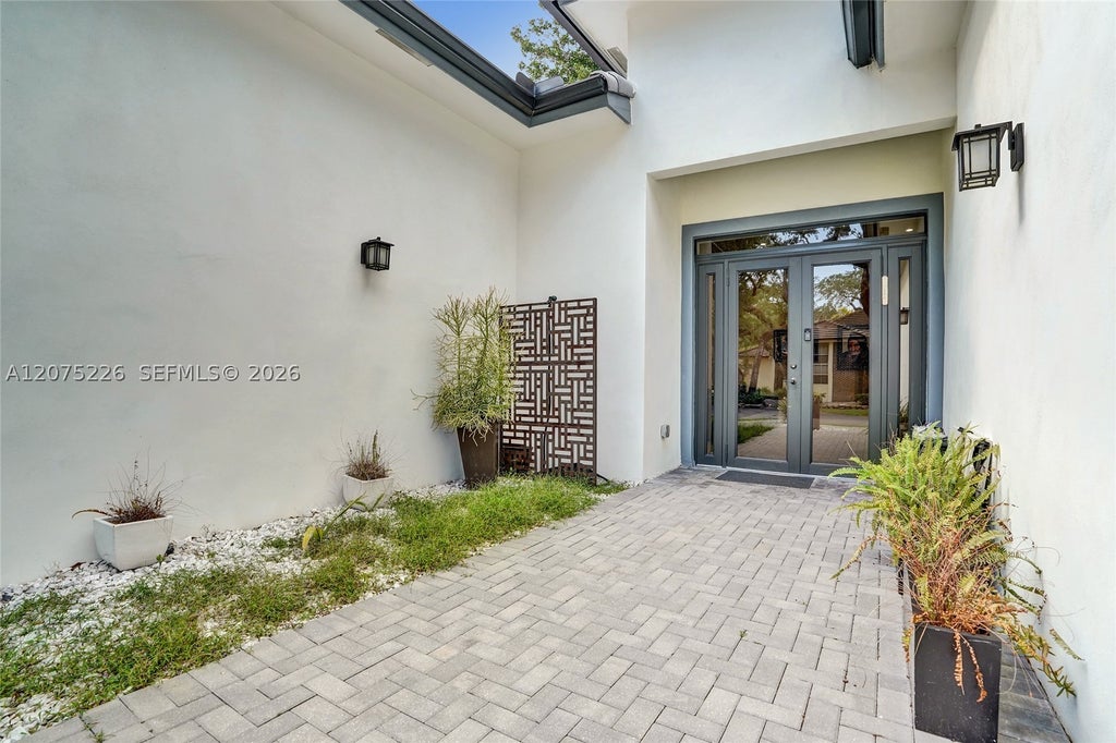 Photo of 3909 SW 54th Ct #3909, Dania Beach, FL 33312 (MLS # A12075226)