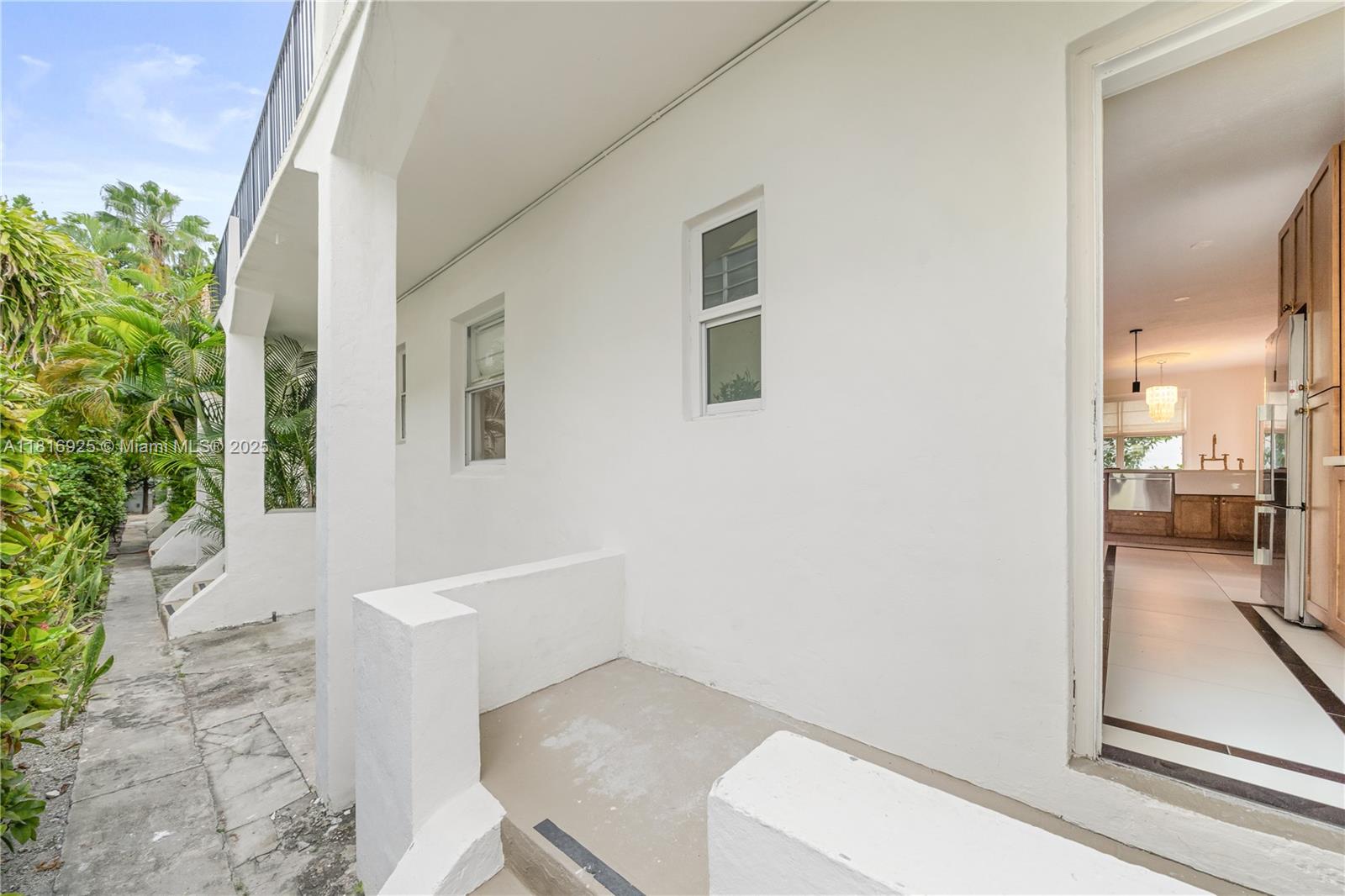 726 Meridian Ave 5