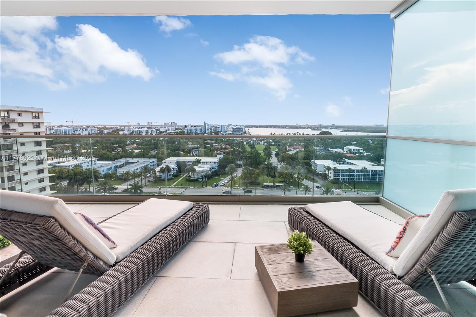 OCEANA BAL HARBOUR CONDO - Residential