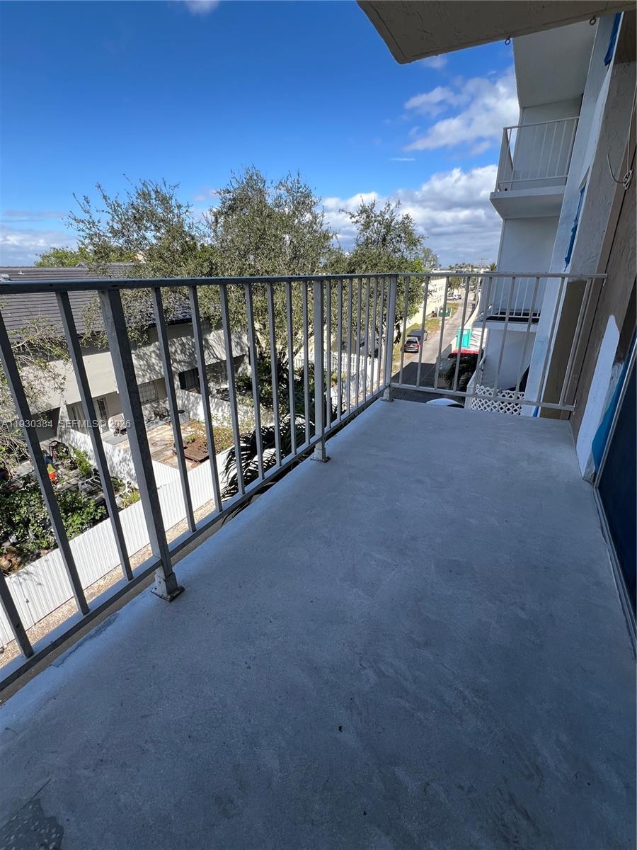 BAYVIEW PALMS CONDO - Residential