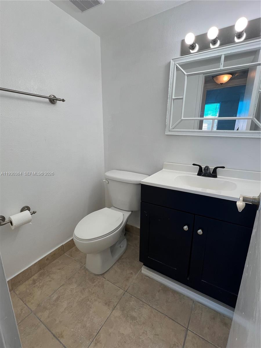 BAYVIEW PALMS CONDO - Residential