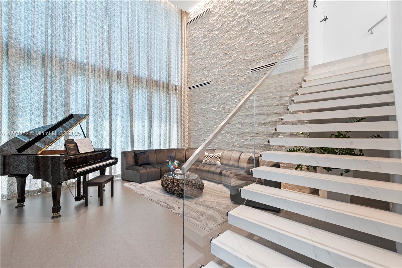 CORAL RIDGE - Residential Lease