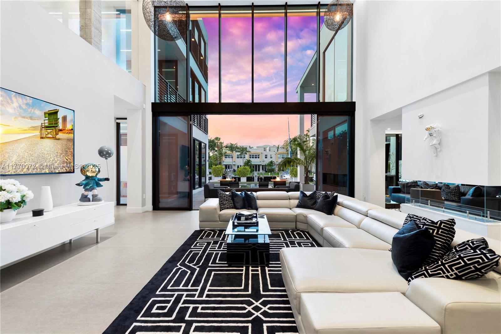 1400 Bayview Dr, Fort Lauderdale, FL, 33304/$65,000 2 1400 Bayview Dr