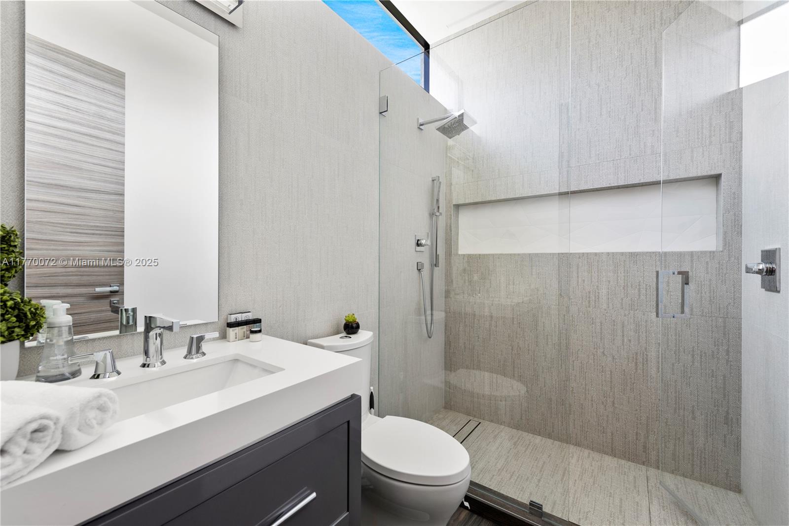 CORAL RIDGE - Residential Lease