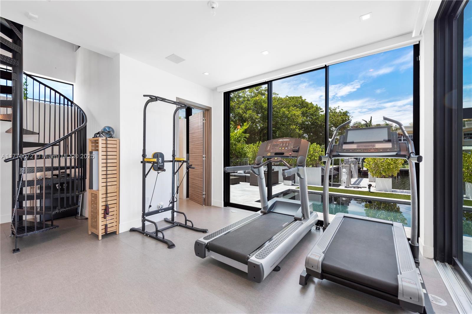 CORAL RIDGE - Residential Lease