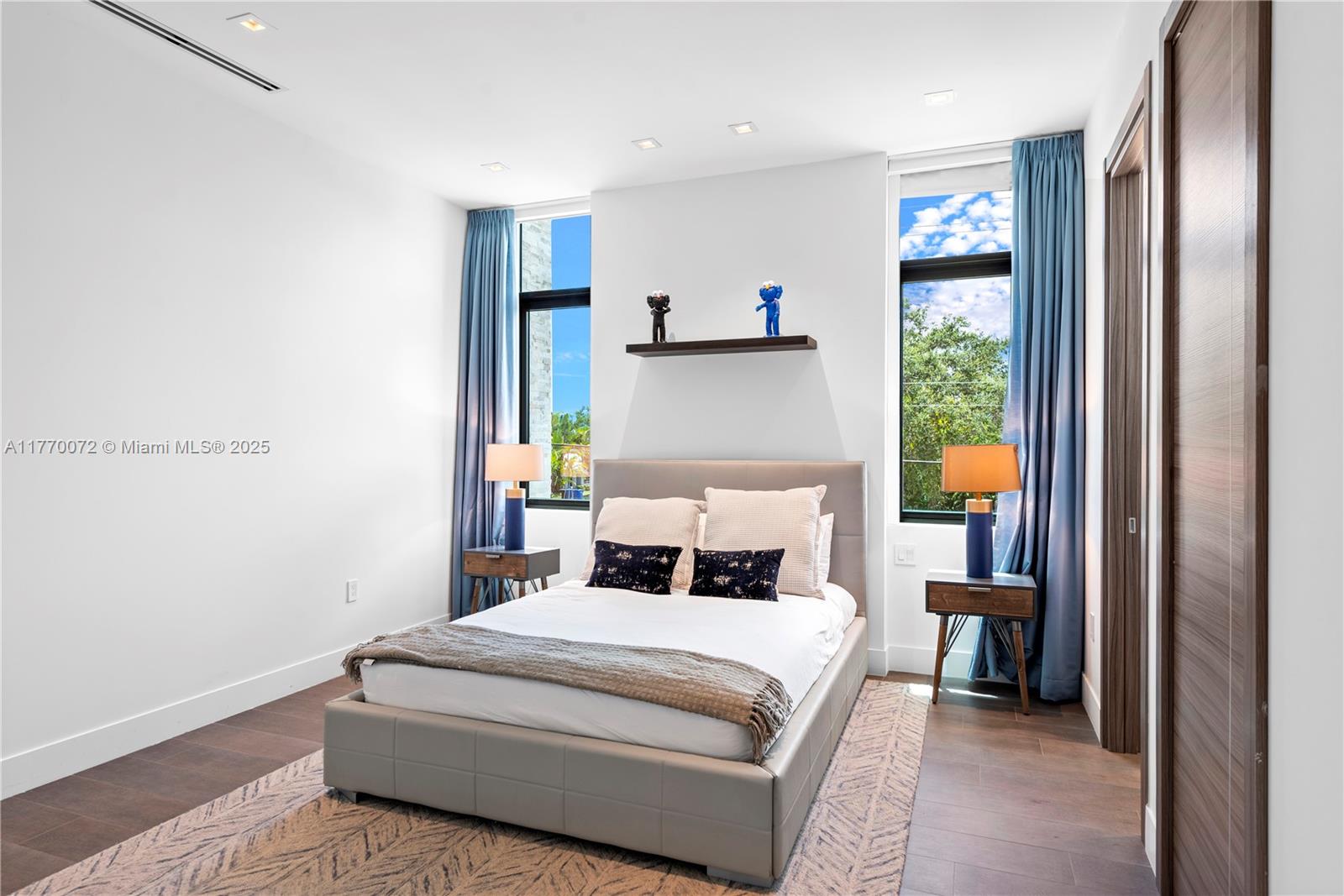 CORAL RIDGE - Residential Lease