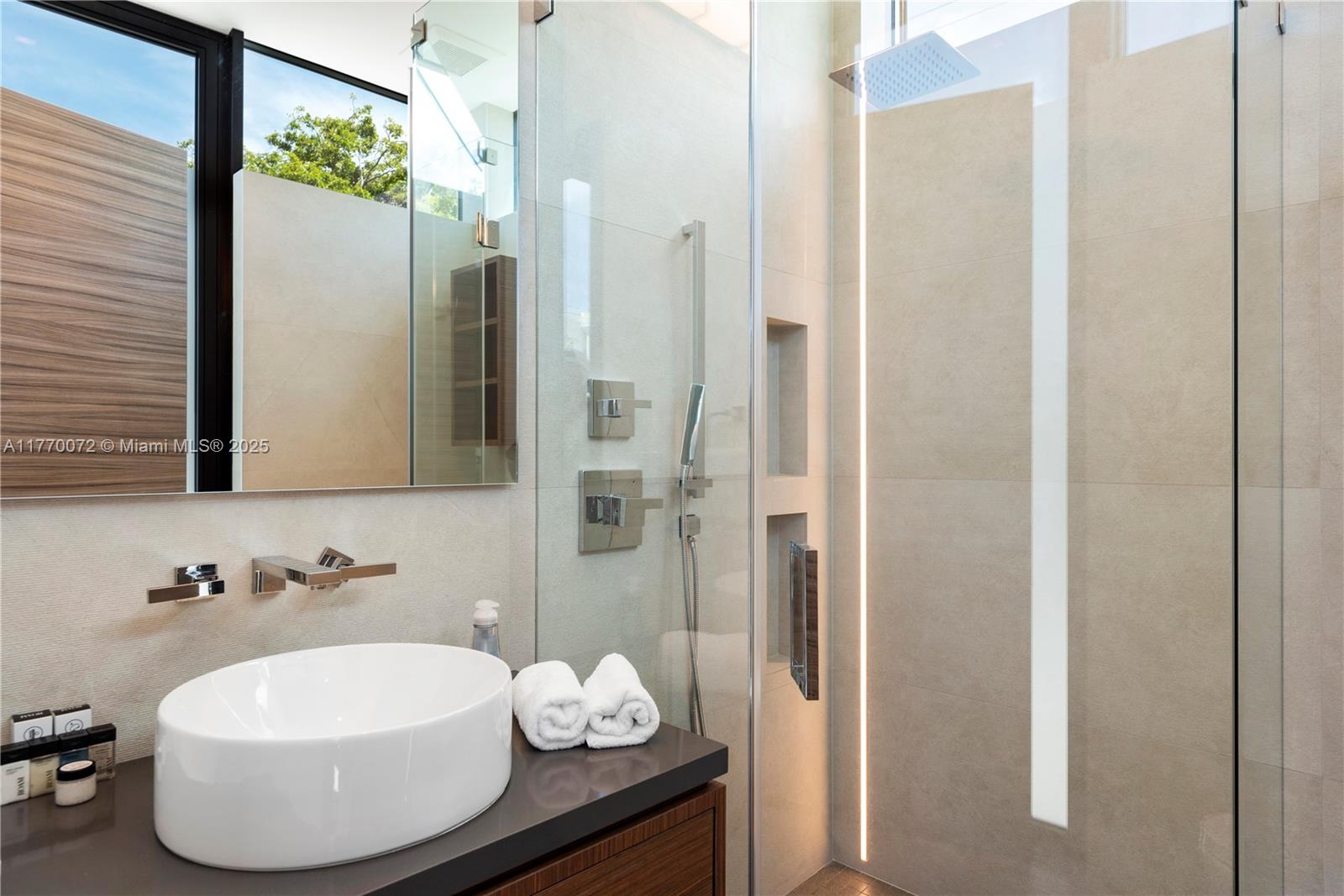 CORAL RIDGE - Residential Lease