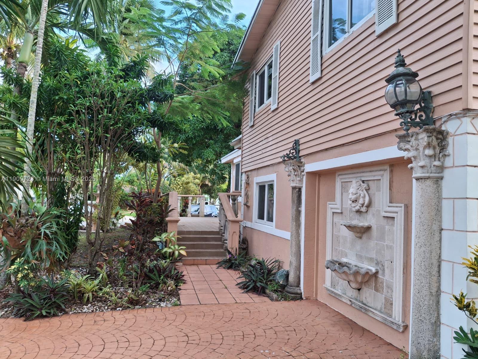 MIRAMAR ISLES SEC 1 - Residential