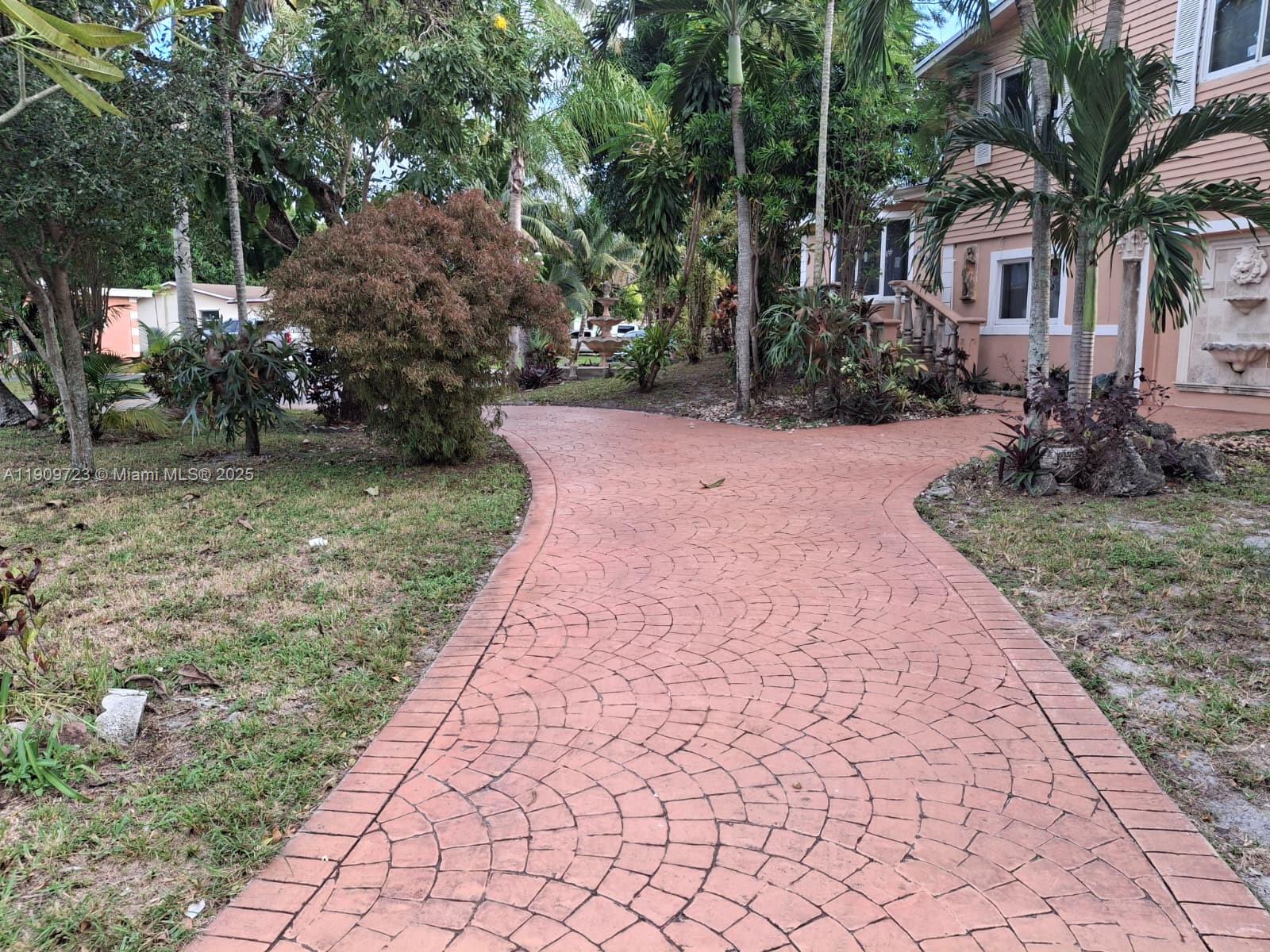 MIRAMAR ISLES SEC 1 - Residential