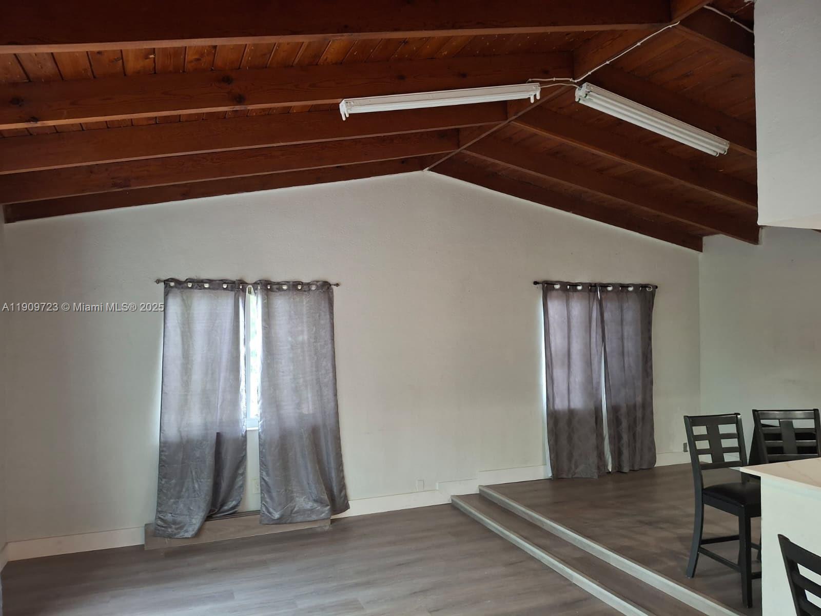 MIRAMAR ISLES SEC 1 - Residential