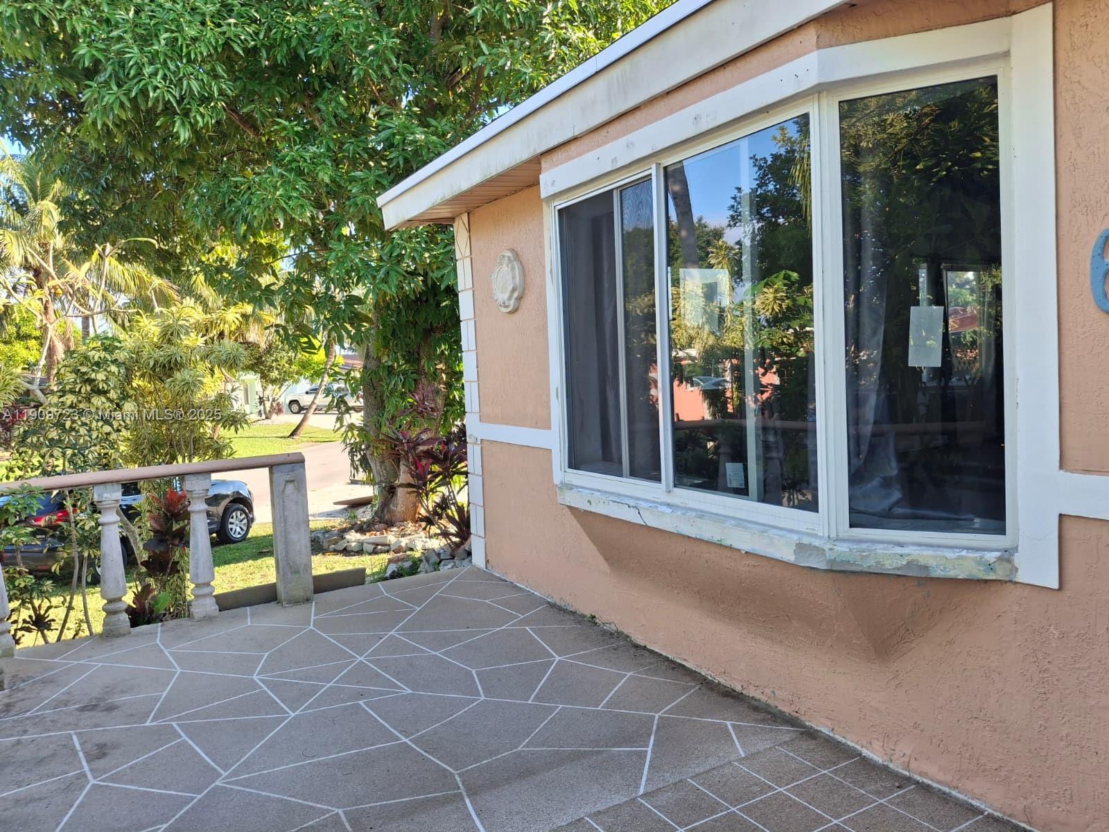 MIRAMAR ISLES SEC 1 - Residential