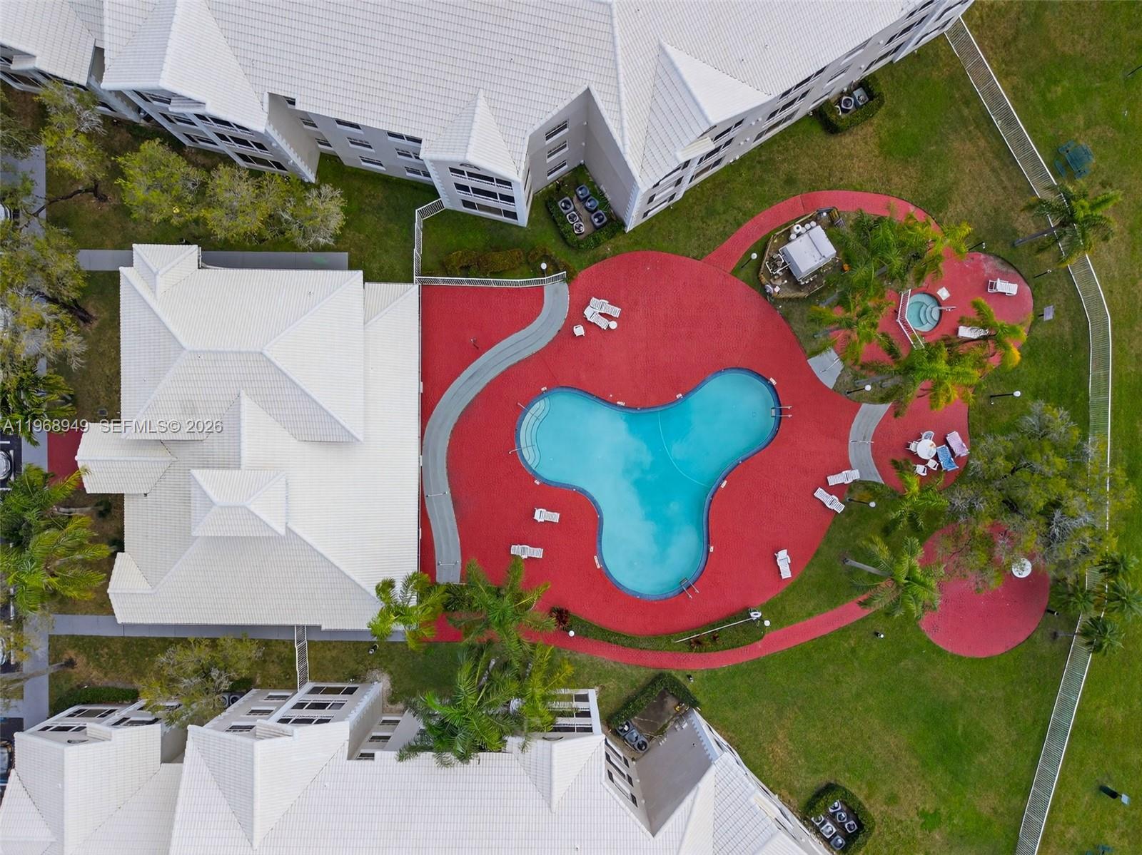 LAKEVIEW CLUB CONDO - Residential