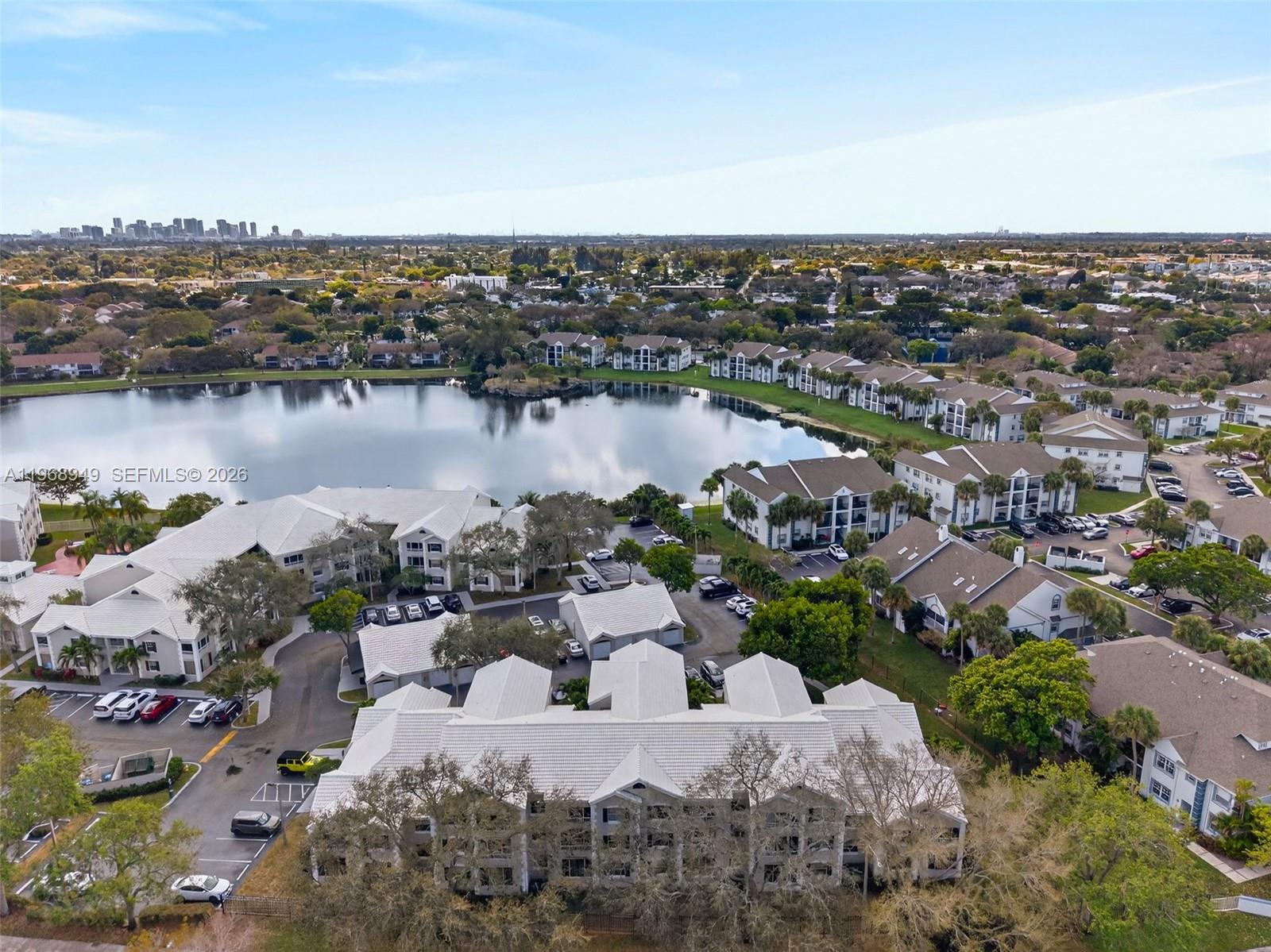 LAKEVIEW CLUB CONDO - Residential