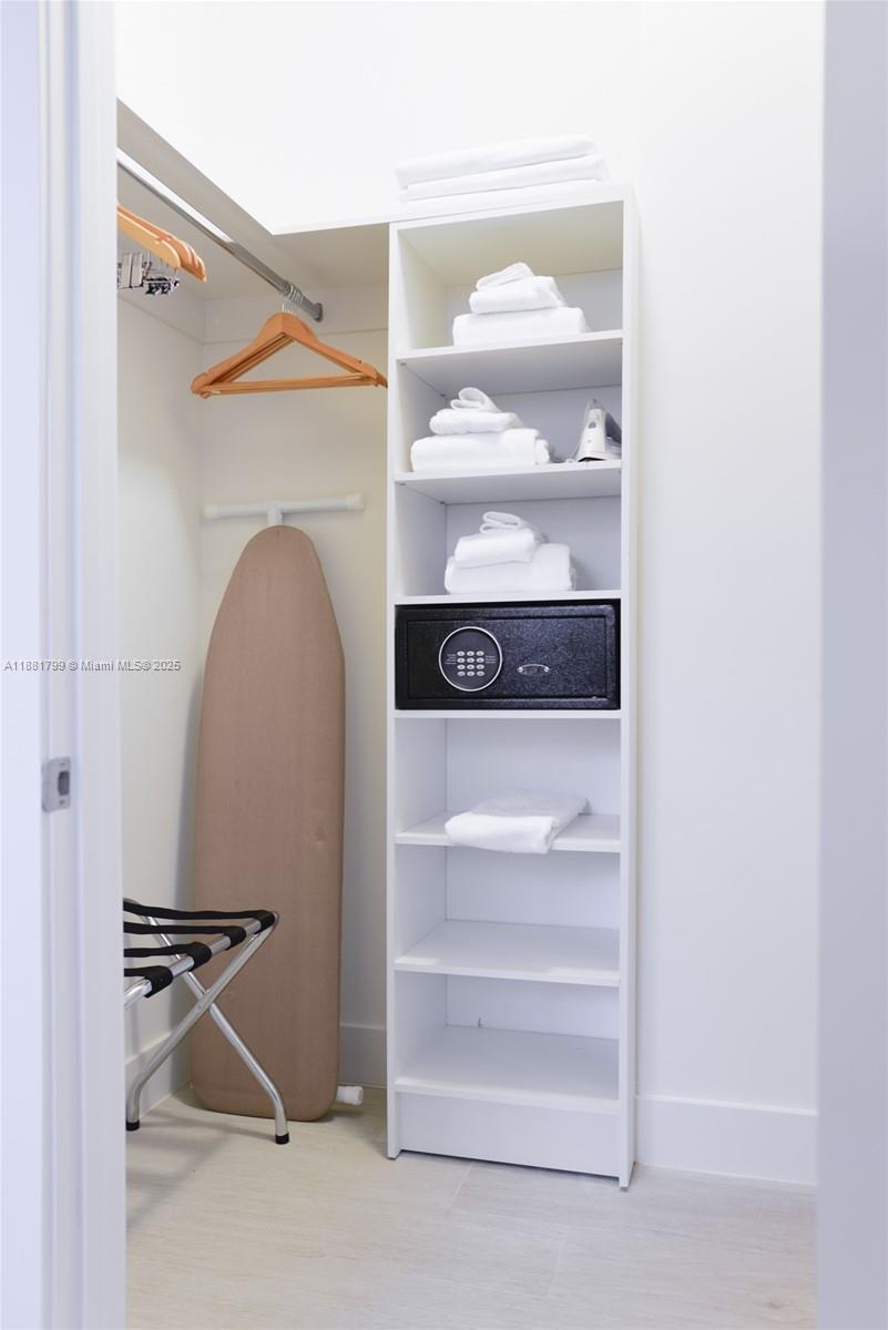 4010 SOUTH OCEAN - Residential