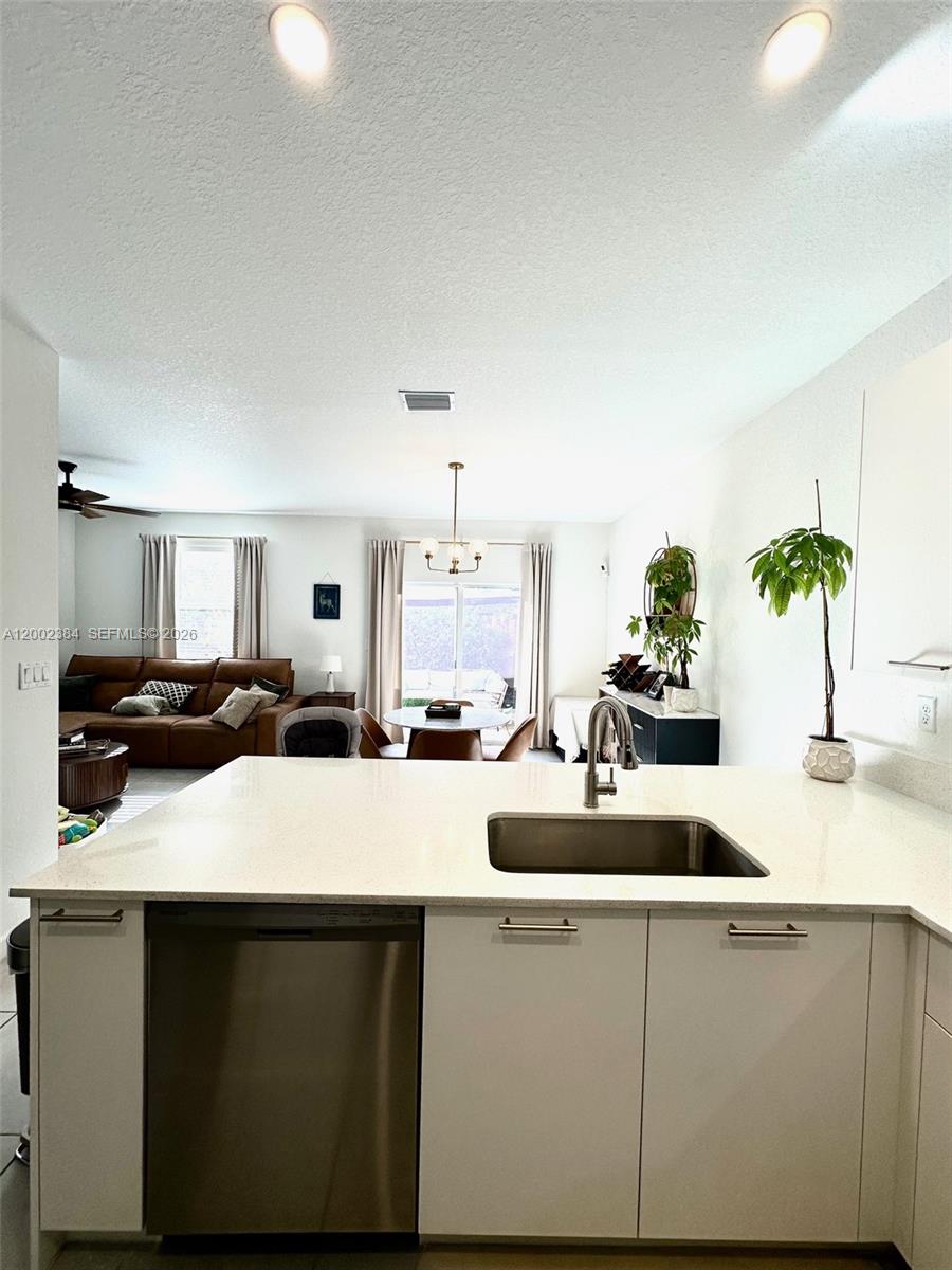 GOLF PARK SEC 1 - Residential Lease