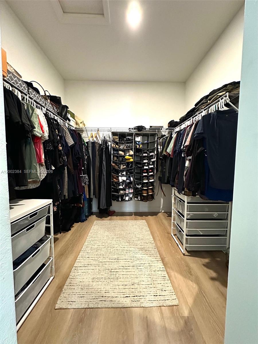 GOLF PARK SEC 1 - Residential Lease