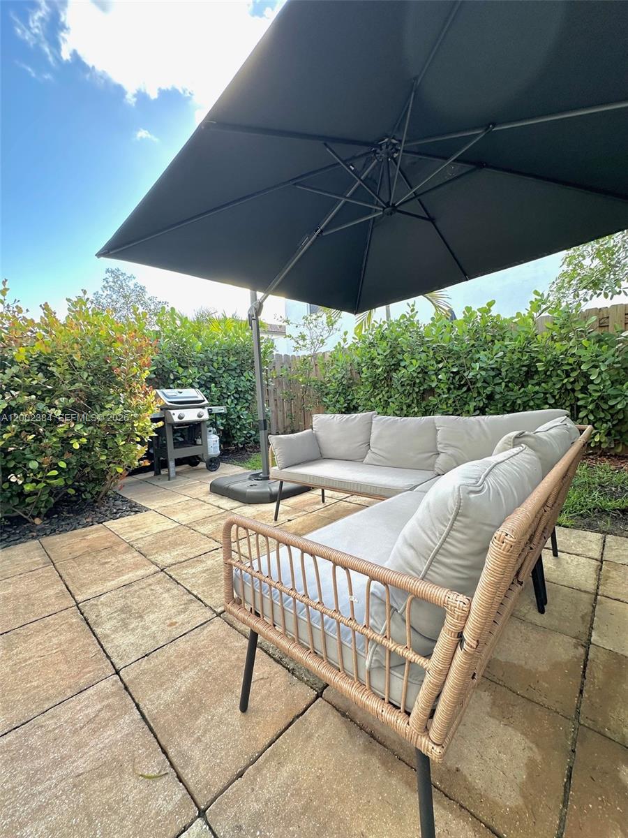 GOLF PARK SEC 1 - Residential Lease