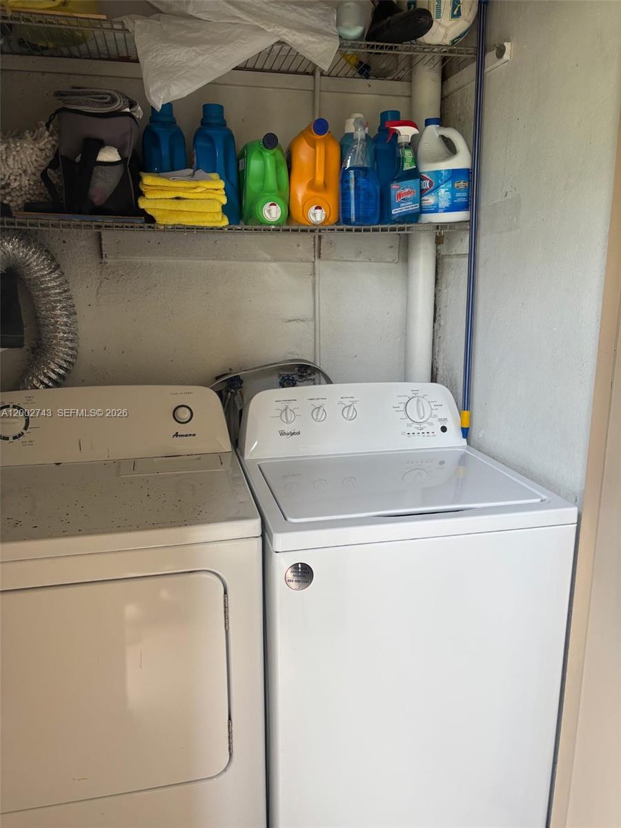 PROMENADE AT KENDALE LAKE - Residential Lease