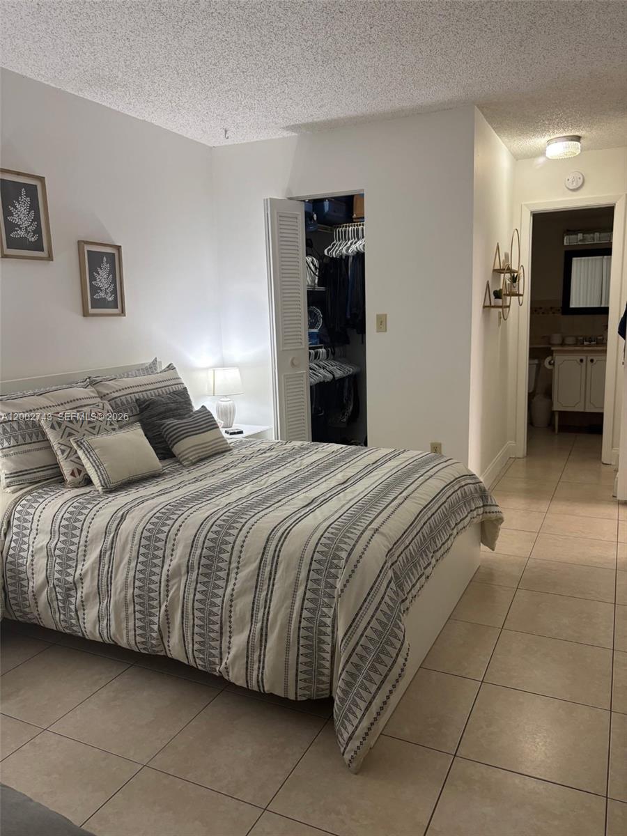 PROMENADE AT KENDALE LAKE - Residential Lease