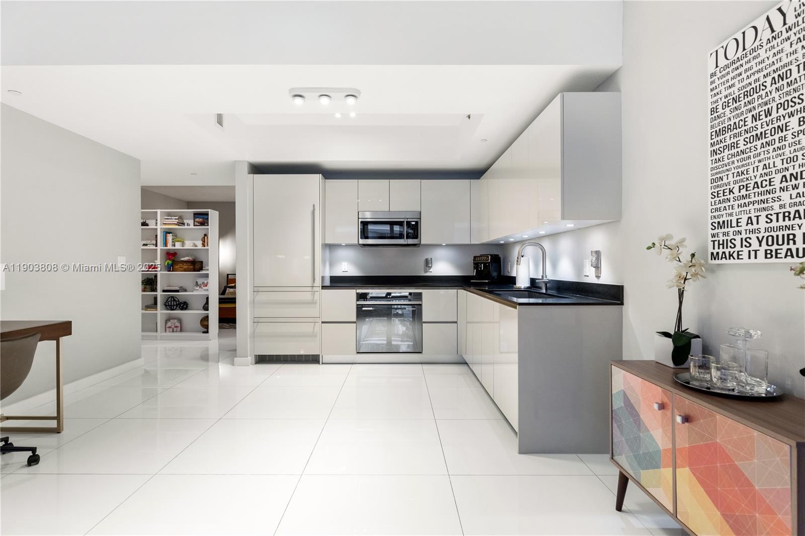 1010 BRICKELL CONDO - Residential