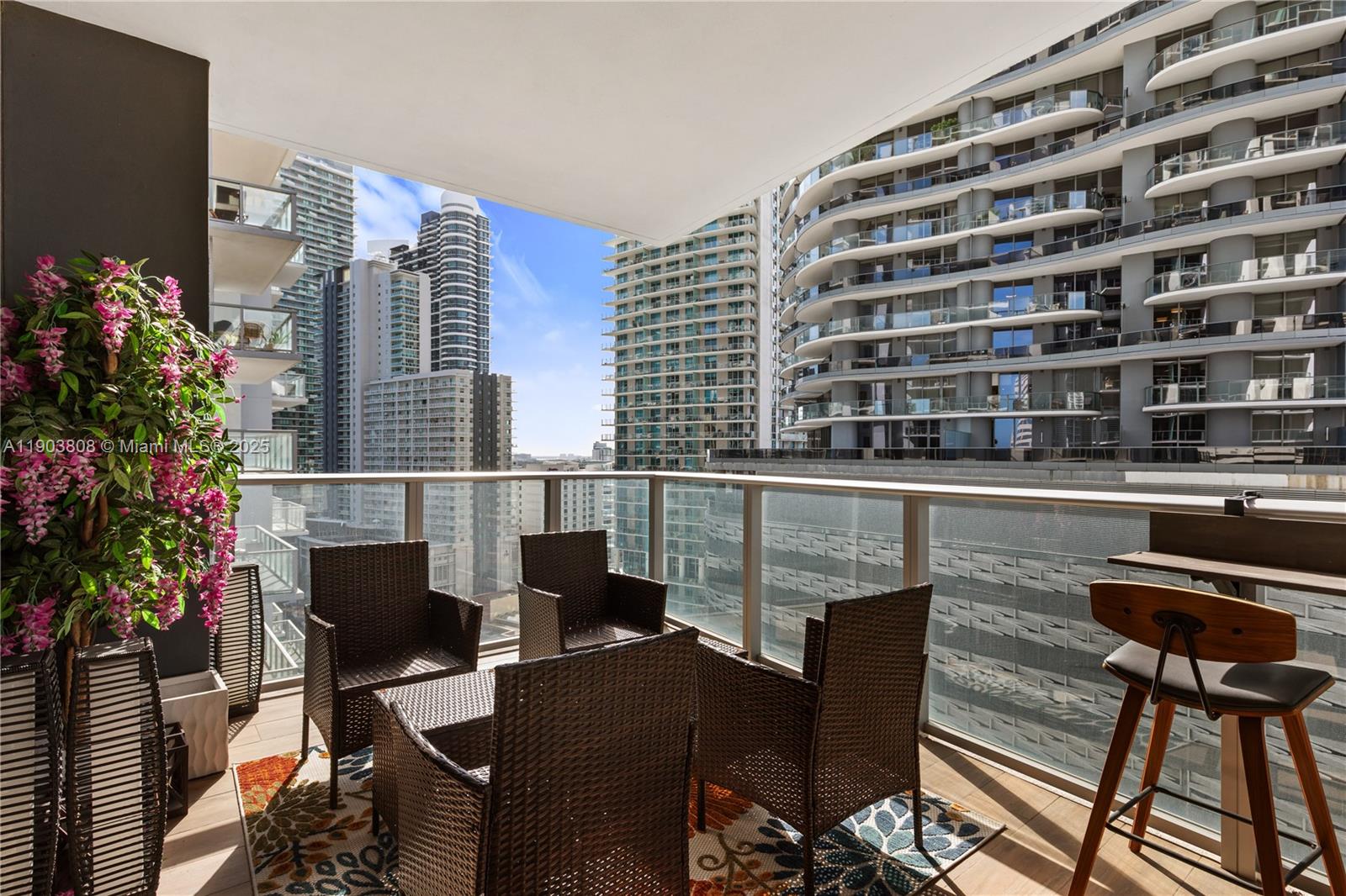 1010 BRICKELL CONDO - Residential