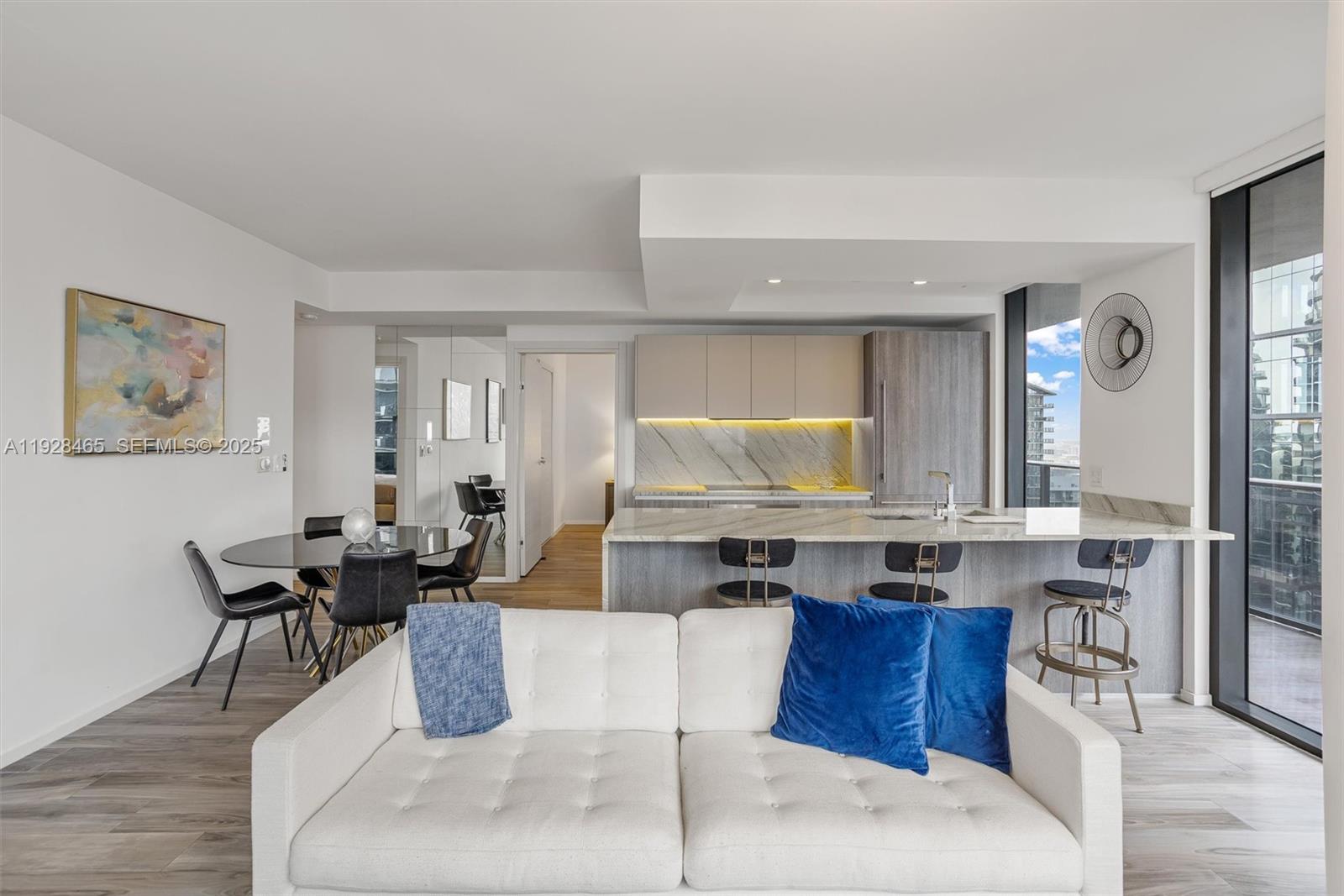 801 SMA RESIDENCES CONDO - Residential Lease