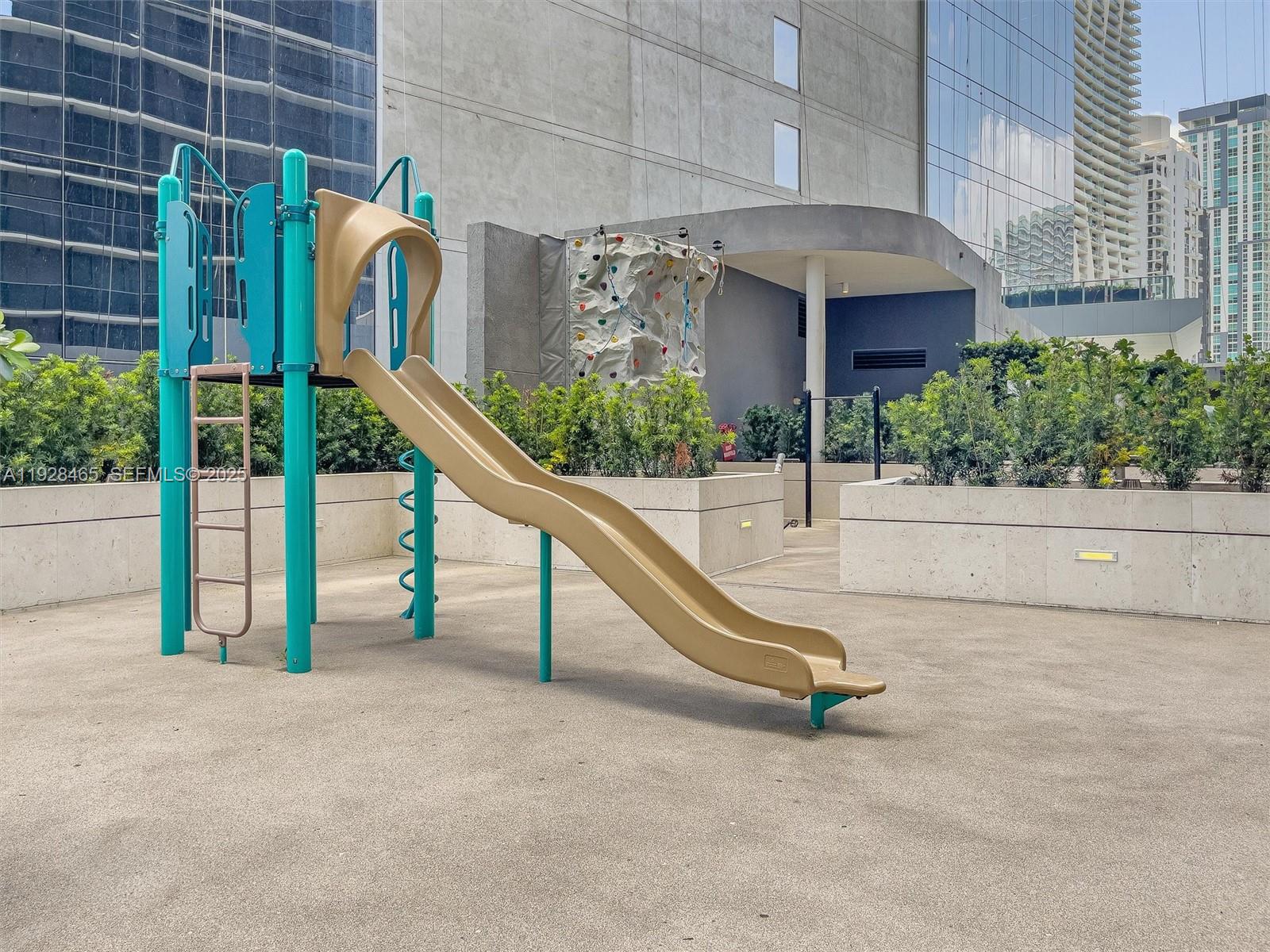 801 SMA RESIDENCES CONDO - Residential Lease