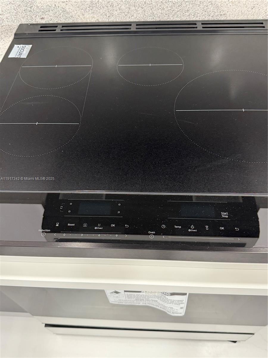 WINSTON TOWERS 600 CONDO - Residential