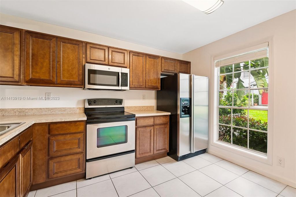 Photo of 5048 Heatherhill Ln #1106, Boca Raton, FL 33486 (MLS # A11413919)