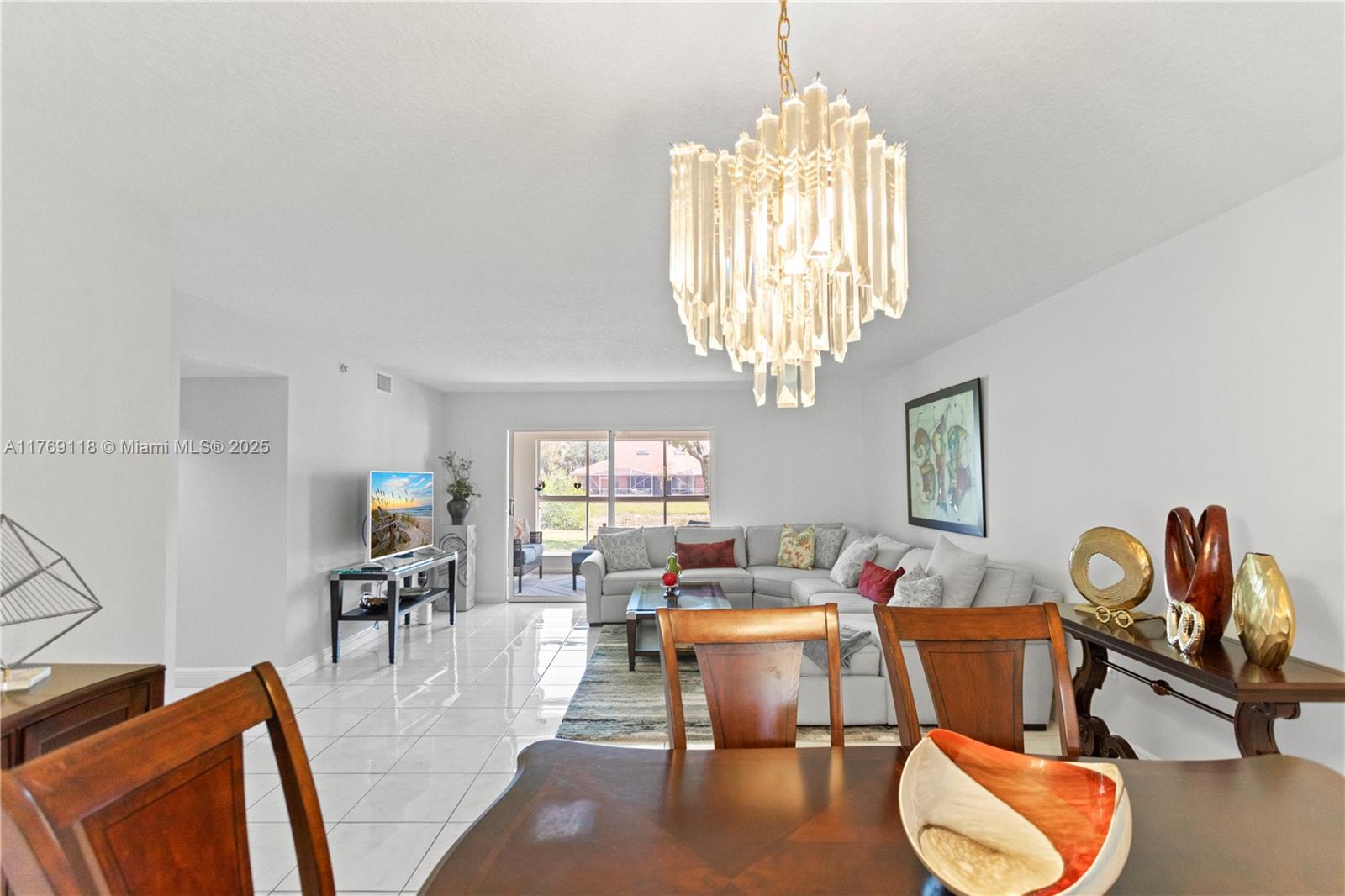 Coral Lakes - Residential