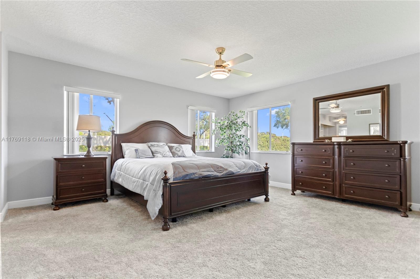 Coral Lakes - Residential