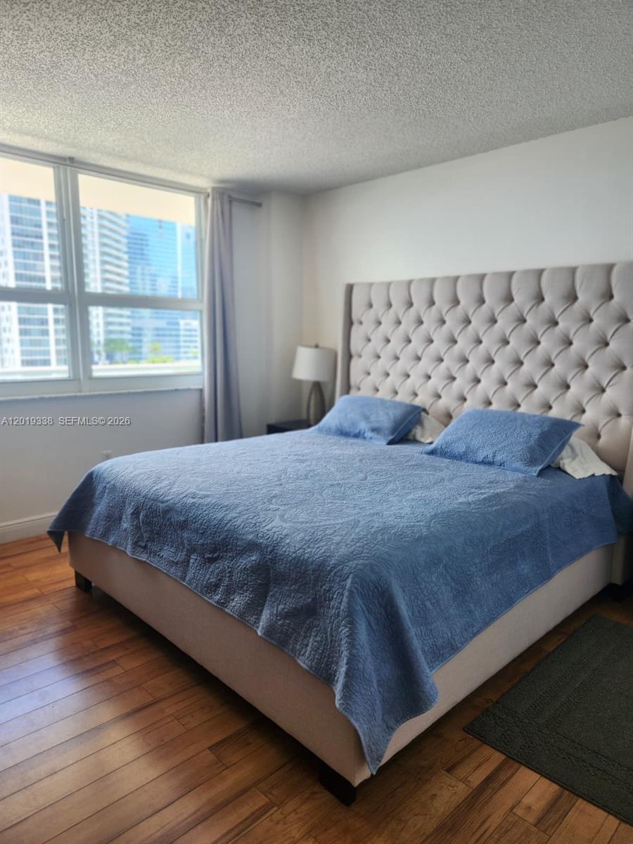 1155 Brickell Bay Dr 1807
