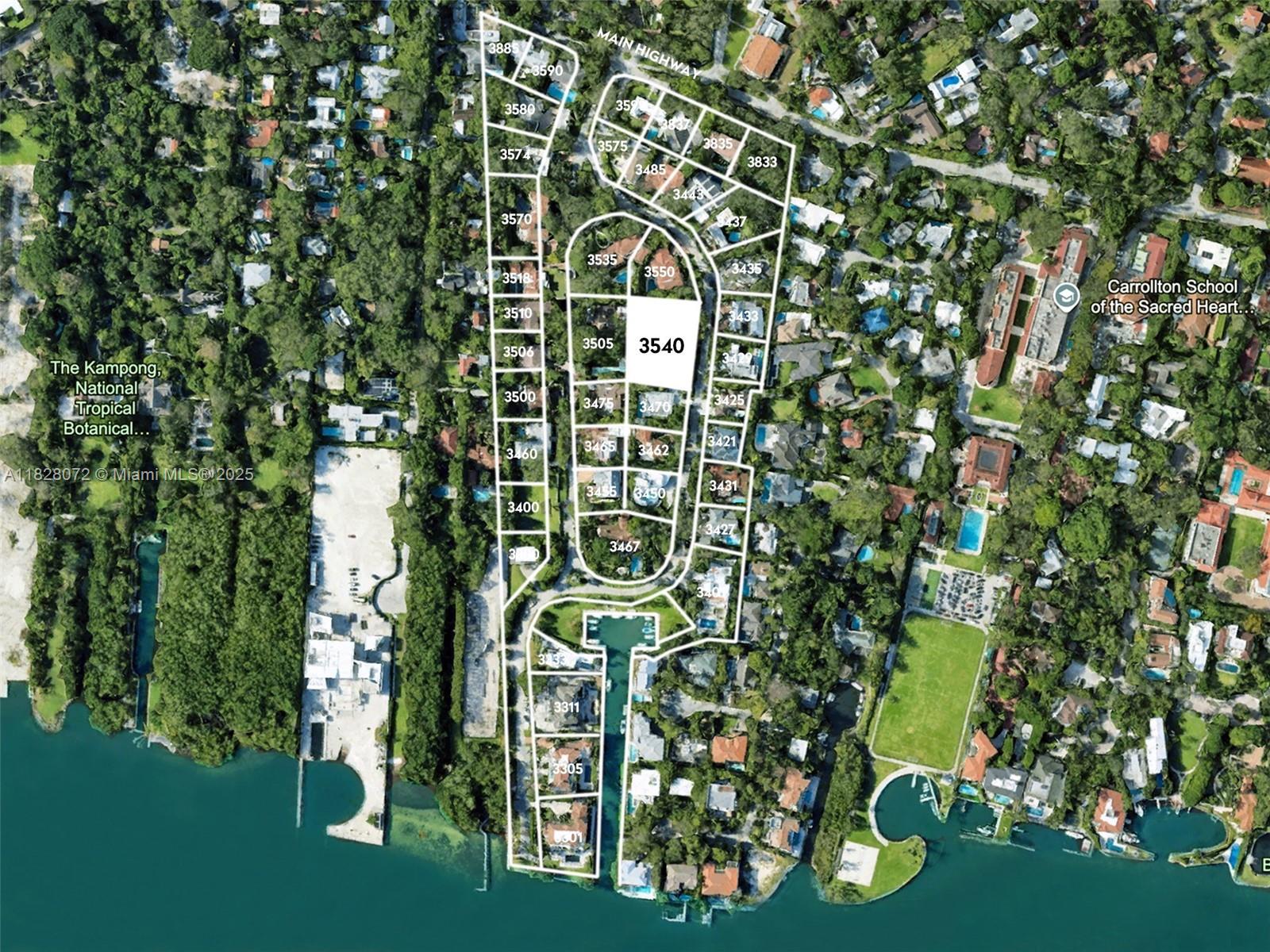 THE MOORINGS - Land