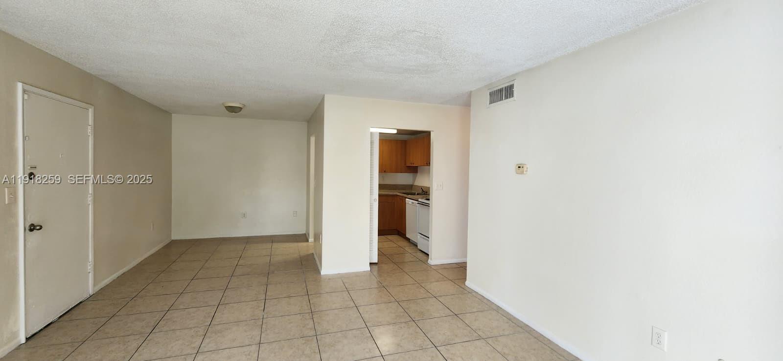 CLEAR LAKE PALMS CONDO - Residential Lease