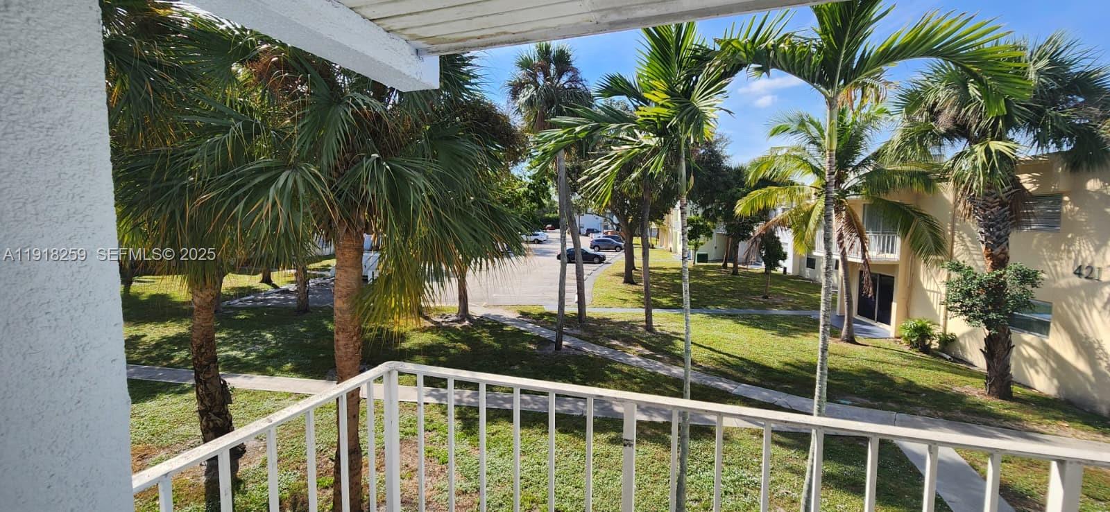 CLEAR LAKE PALMS CONDO - Residential Lease