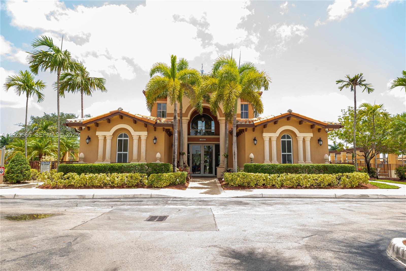 EGRET LAKES ESTATES SEC 2 - Residential