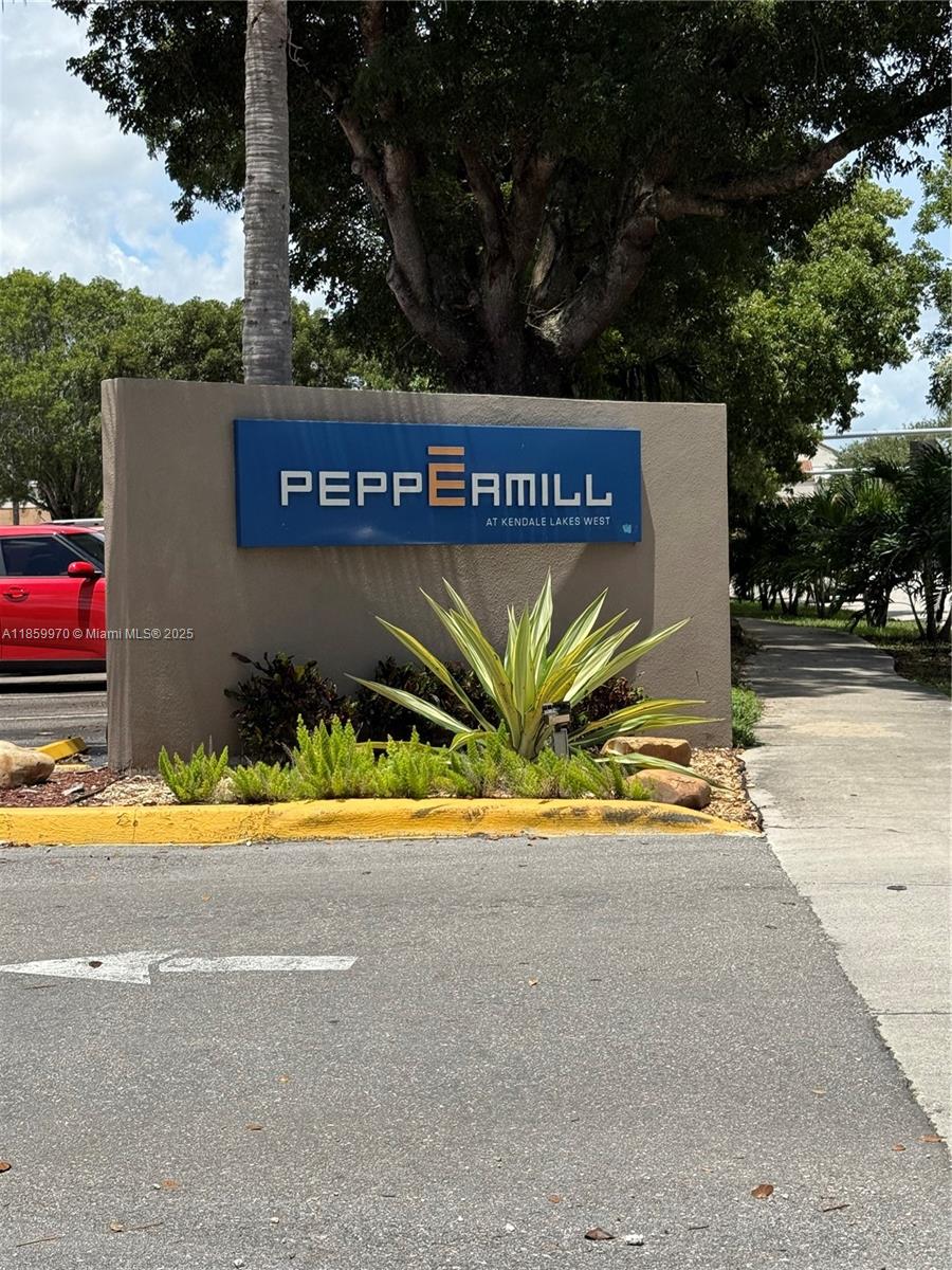 PEPPERMILL KENDALE LKS W - Residential Lease