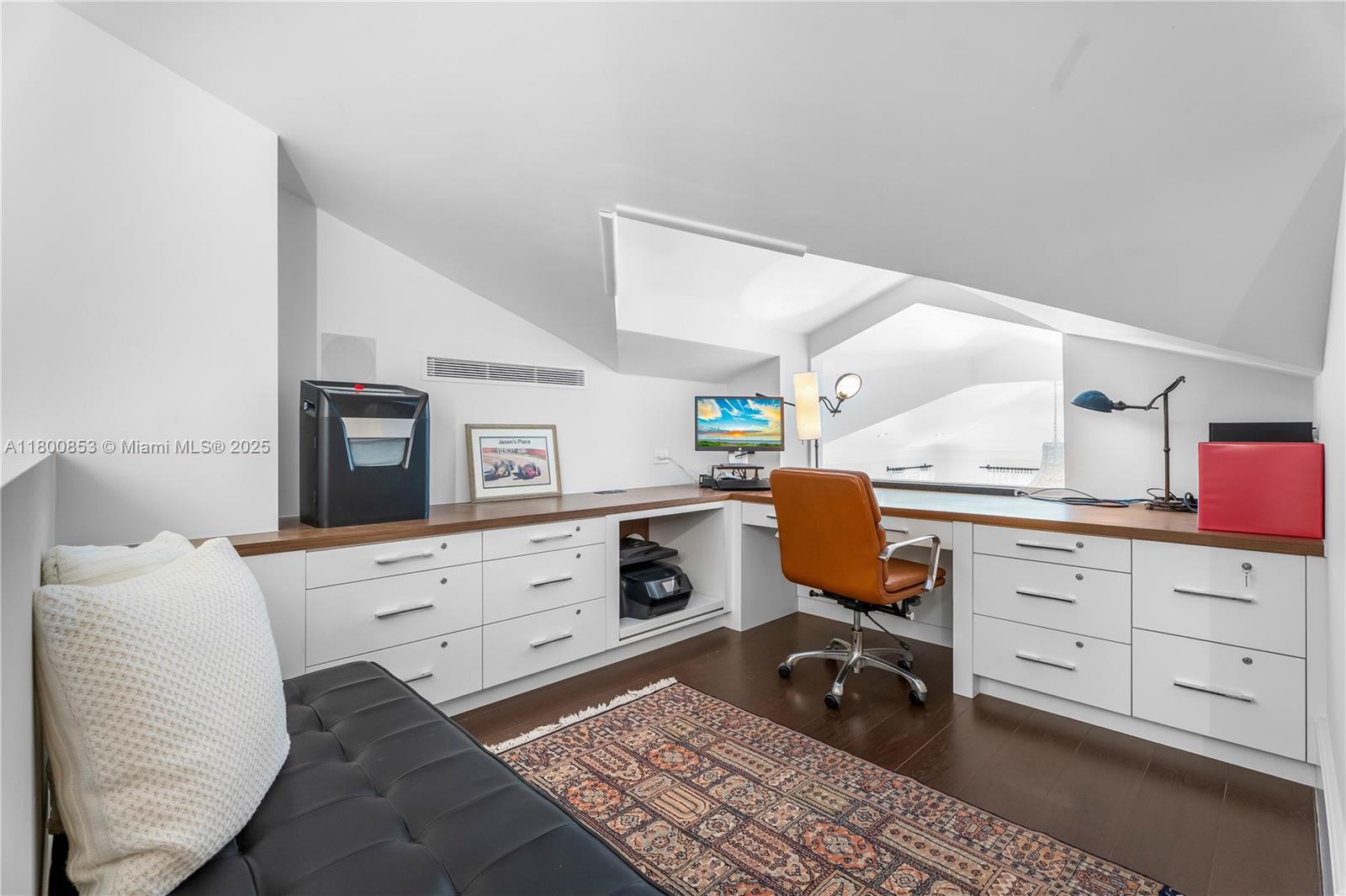 BRUCE-LAURIE SUB - Residential