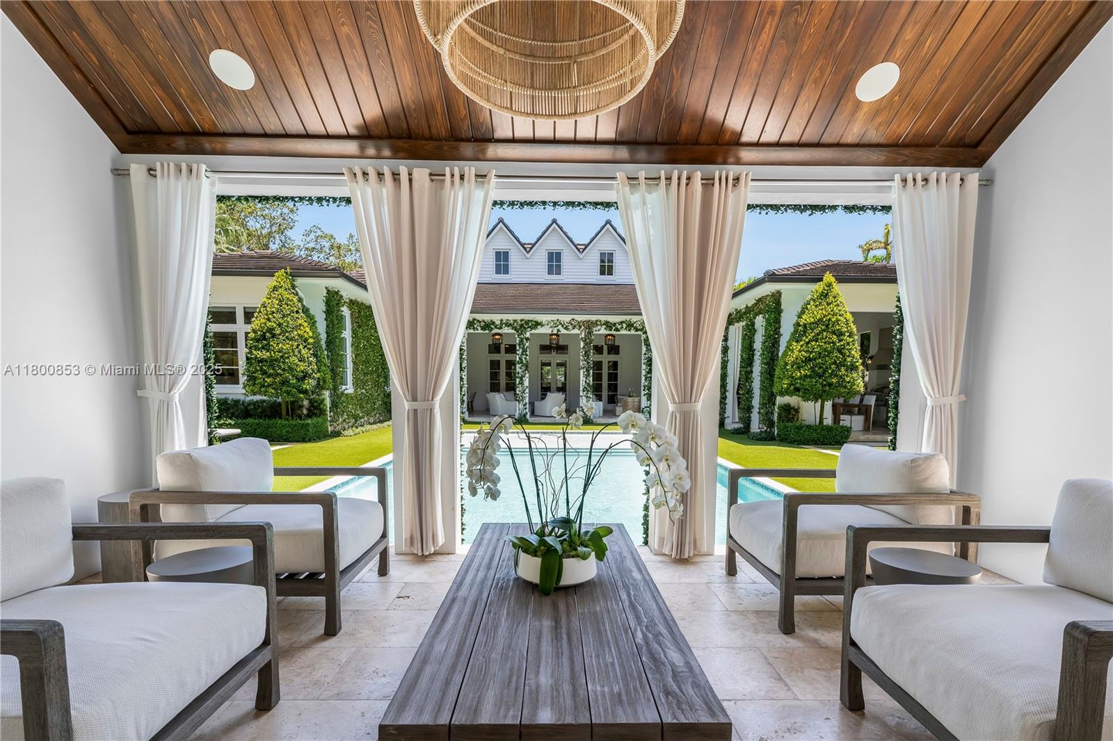 BRUCE-LAURIE SUB - Residential