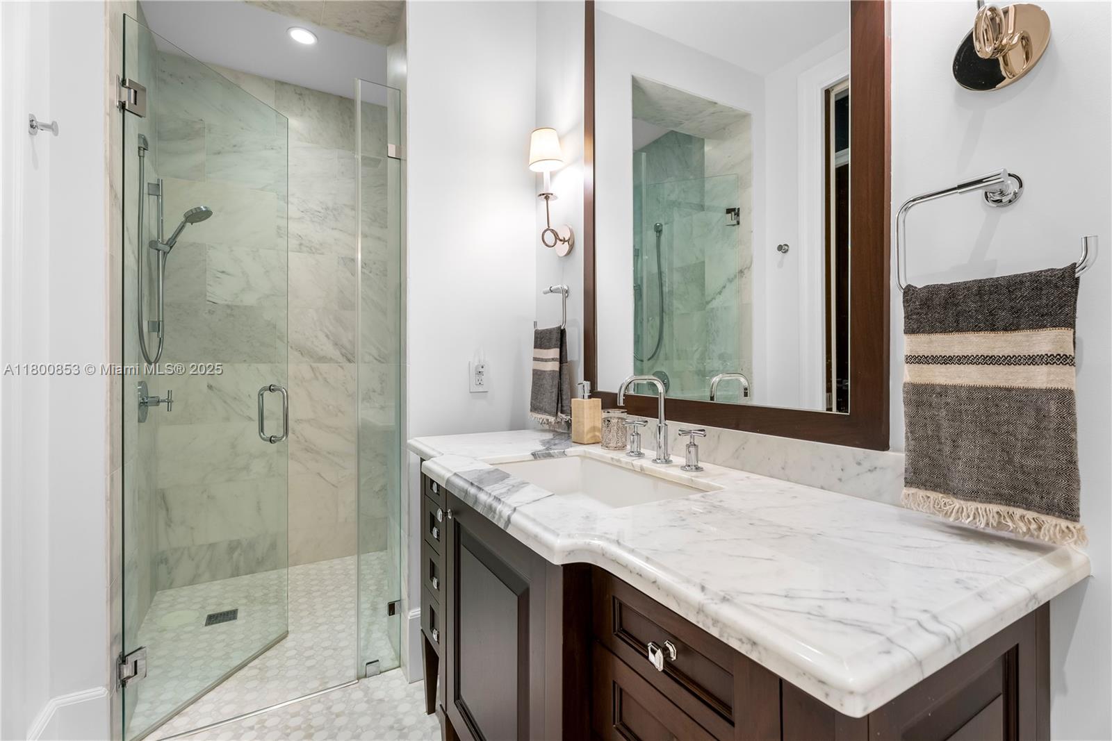 BRUCE-LAURIE SUB - Residential