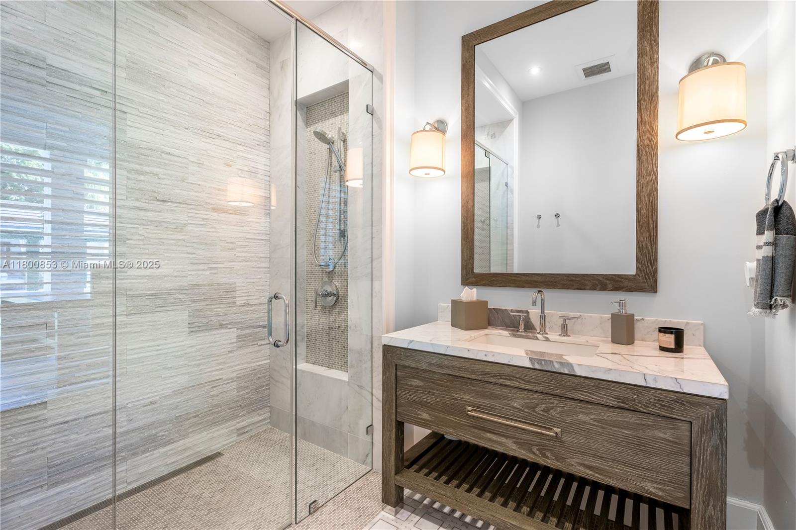 BRUCE-LAURIE SUB - Residential