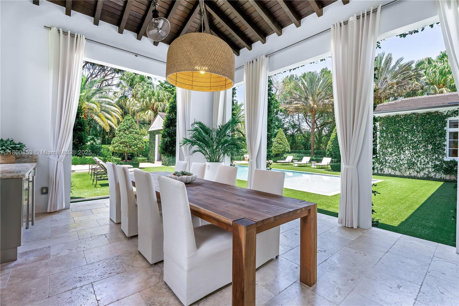 BRUCE-LAURIE SUB - Residential