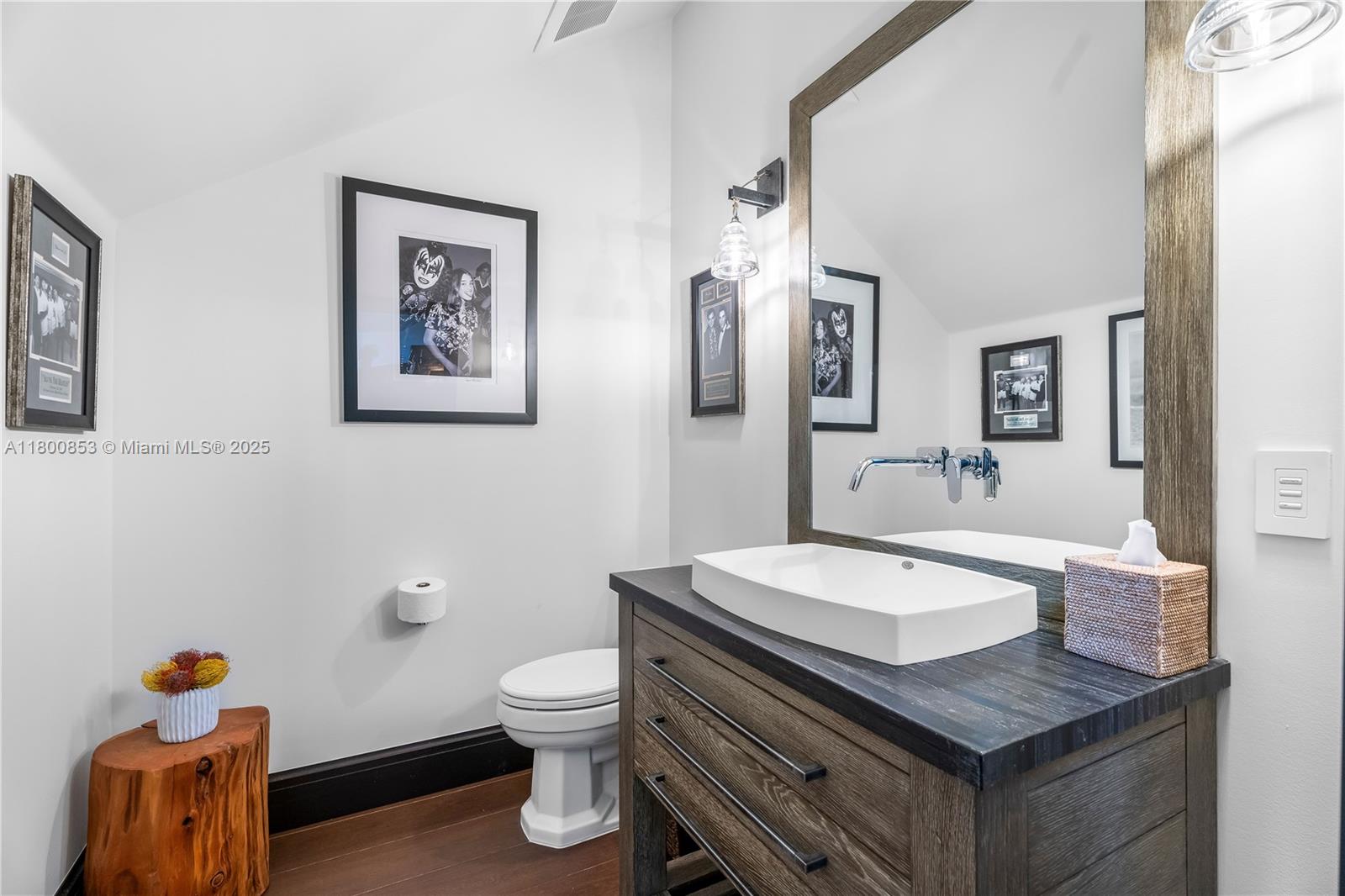 BRUCE-LAURIE SUB - Residential