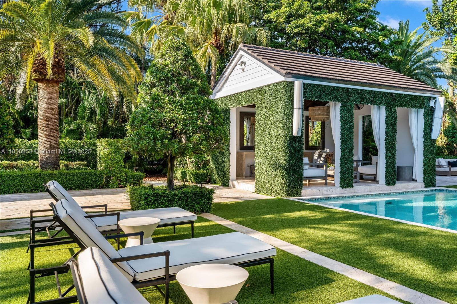 BRUCE-LAURIE SUB - Residential