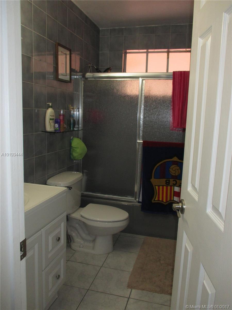 Sweetwater Golf Course To - Residential