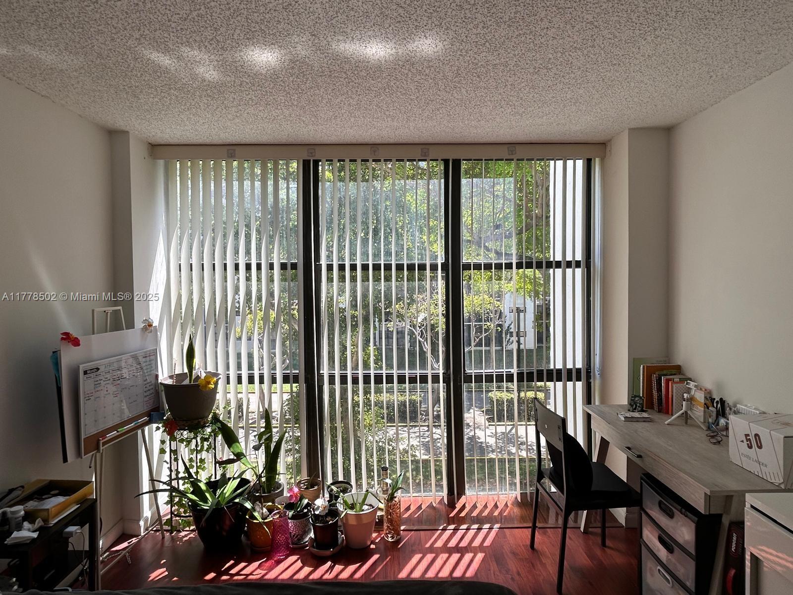 17021 North Bay Road, Unit - Residential