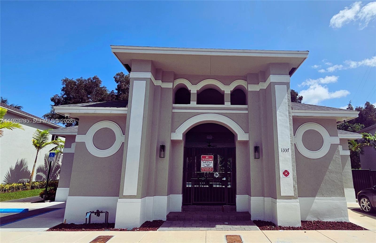 WALDEN PLACE - Residential